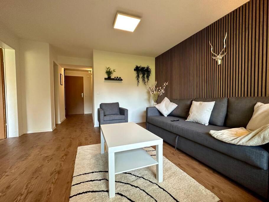 Alpine Retreat 4 Person Apartment Near Zermatt With Parking! Tasch Ngoại thất bức ảnh